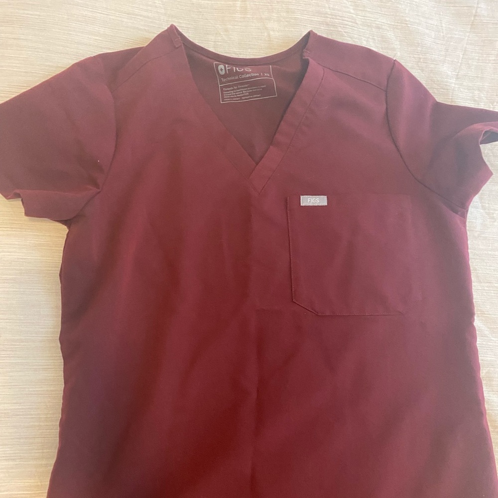 Burgundy Figs Scrubs Catarina one pocket top and high waisted bottom